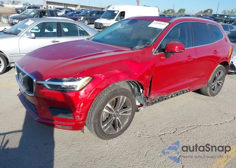 2020 Volvo Xc60 T6 Momentum z USA, uszkodzony, nr VIN YV4A22RK1L1598951